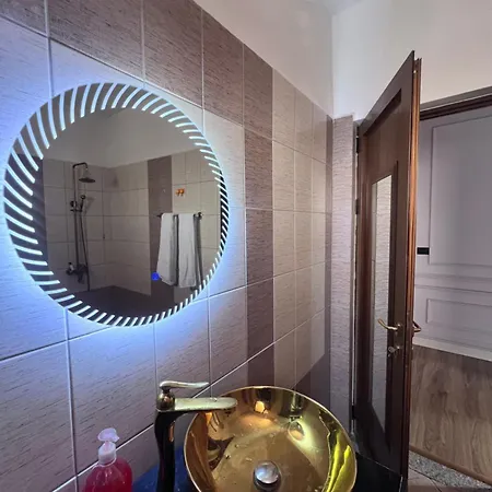 Auberge de jeunesse Luxury 007 Tirana