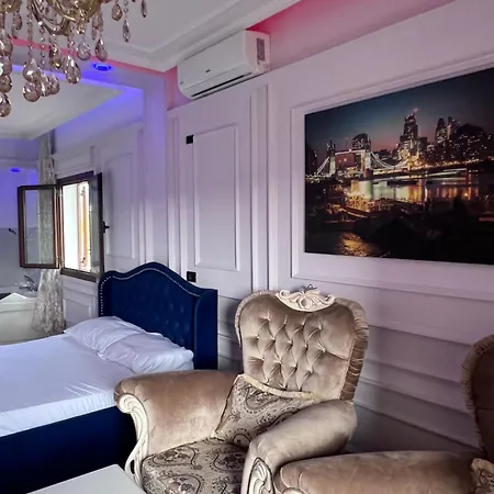 Auberge de jeunesse Luxury 007 *