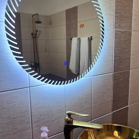 Auberge de jeunesse Luxury 007 Tirana