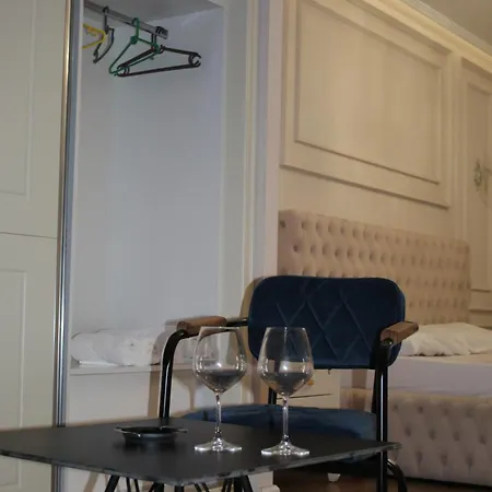 Luxury 007 Auberge de jeunesse Tirana