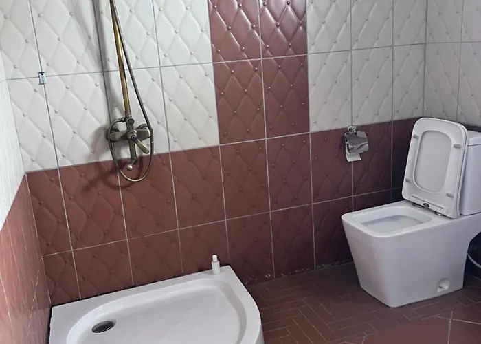 Luxury 007 Vandrerhjem Tirana